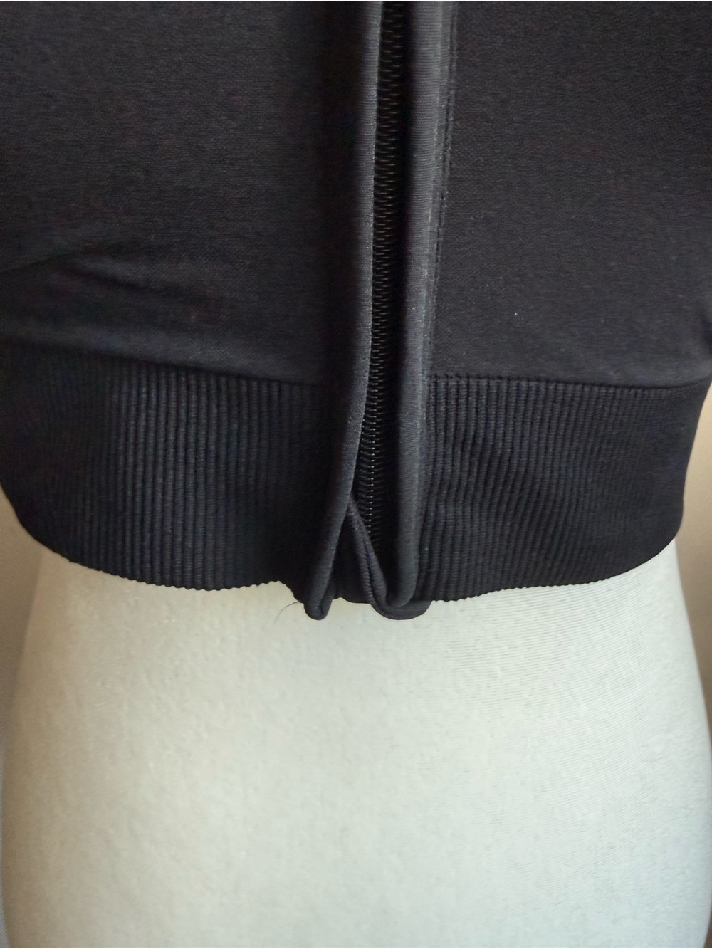 All in Motion Seamless Zip-Front Sports Bra - Picture 4 of 7